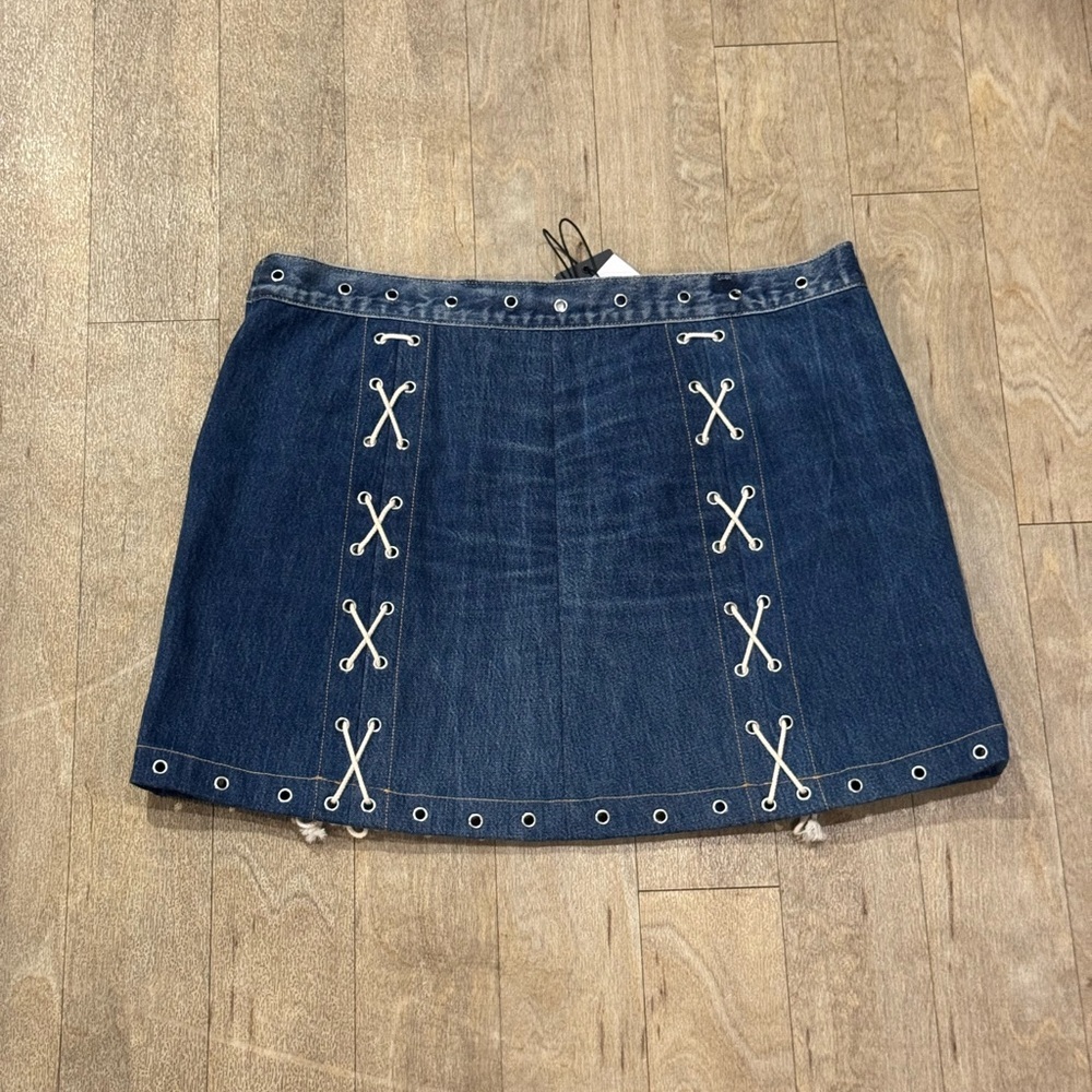 NWT RE/DONE X Levis Denim Laced Mini Skirt Size 32 - Picture 4 of 6